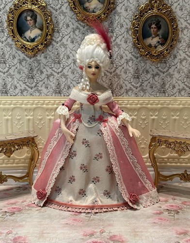 Dolls house scale artisan - house, 1/12